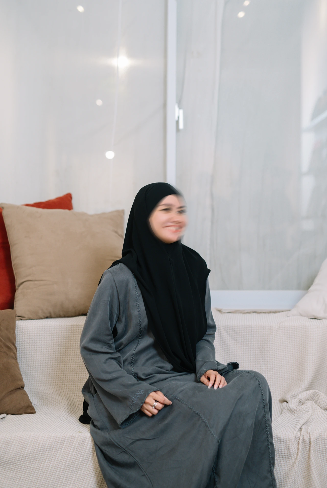 Abaya Hilma Defect Minor